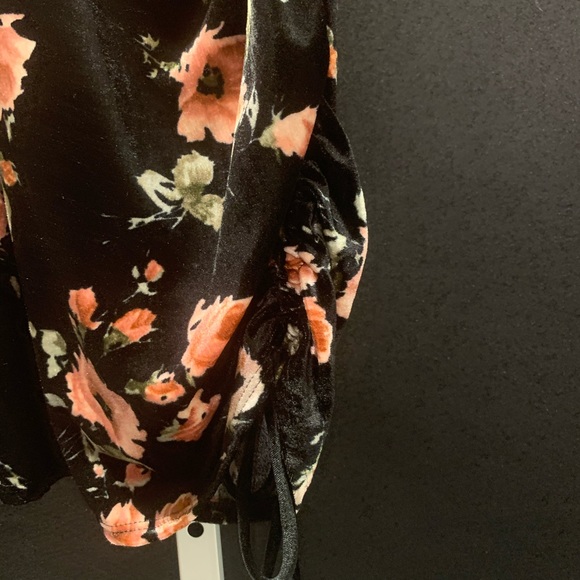 FAVE IN FLORAL MINI DRESS - Picture 8 of 10